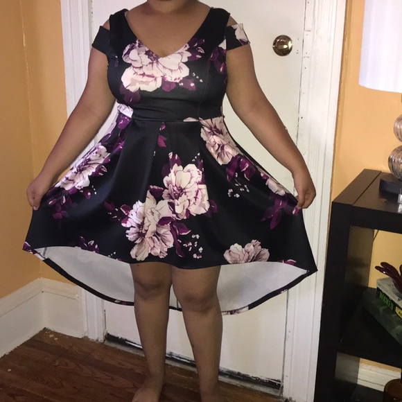 Elegant maxi dress - Picture 1 of 3